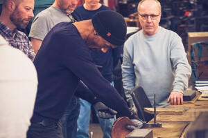 PENDLR samen met dealers naar Brooks England