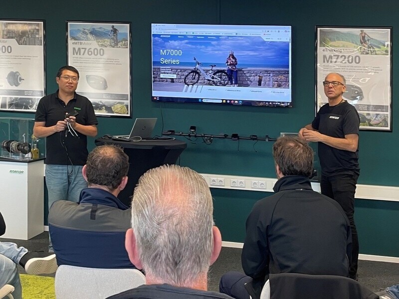 Ananda traint 40 fietsdealers in Arnhem