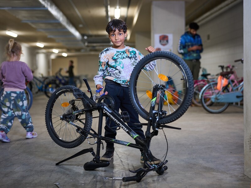 Fietsenreparatieproject van zevenjarige Mats wint award