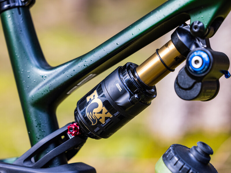 Cosmic Sports aftermarket-partner voor FOX Factory in de Benelux