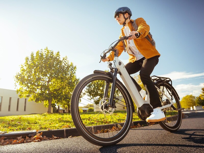 Michelin zet koers in de fietswinkel &eacute;n het peloton