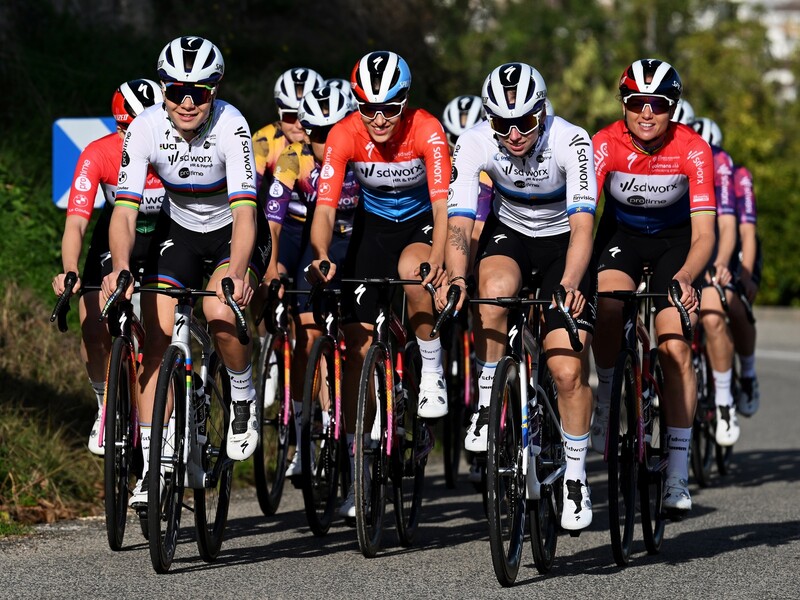 Wielerteam UCI Women's WorldTour kiest CyclOn Bike Care 
