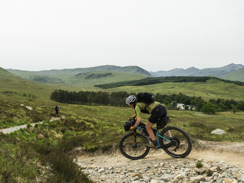 Restrap lanceert de Rolltop Hydration Vest